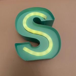 Light up mint green letter S
